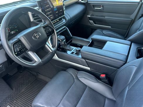 Used 2024 Toyota Sequoia Platinum AWD/4WD image 10