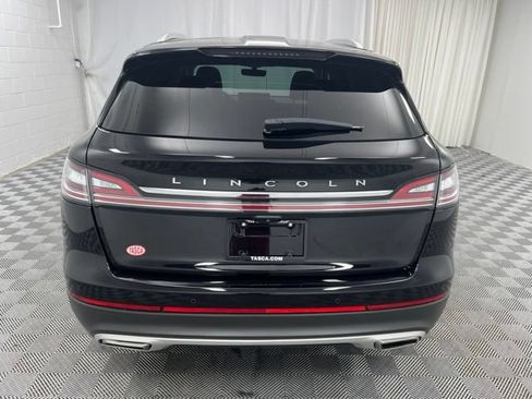 Certified 2022 Lincoln Nautilus Reserve AWD/4WD image 7