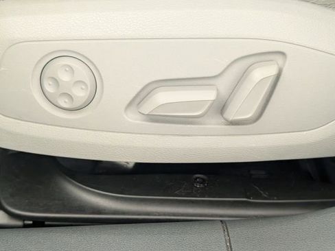 Used 2019 Audi A4 2.0T Premium Plus w/ Premium Plus Package image 15