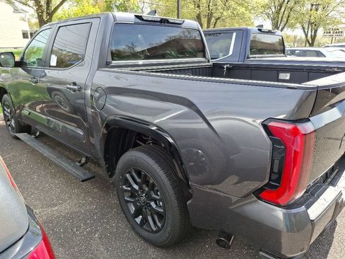 Used 2025 Toyota Tundra Platinum AWD/4WD image 7
