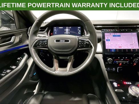 Used 2024 Jeep Grand Cherokee Overland w/ Luxury Tech Group IV AWD/4WD image 6