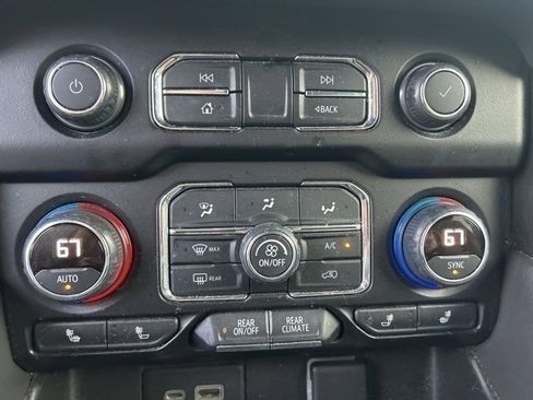 Used 2021 Chevrolet Tahoe LT image 11