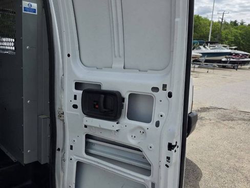 Used 2006 Chevrolet Express 1500 RWD image 21