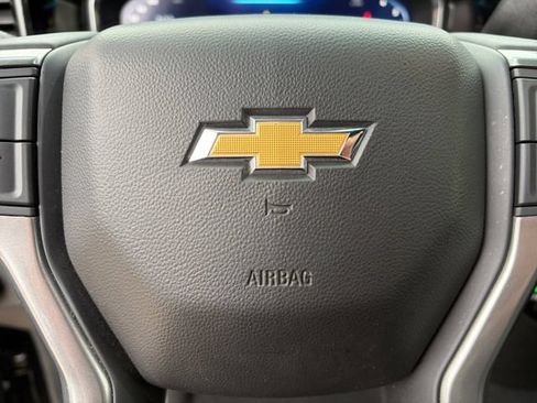 Used 2025 Chevrolet Silverado 1500 LT AWD/4WD image 7