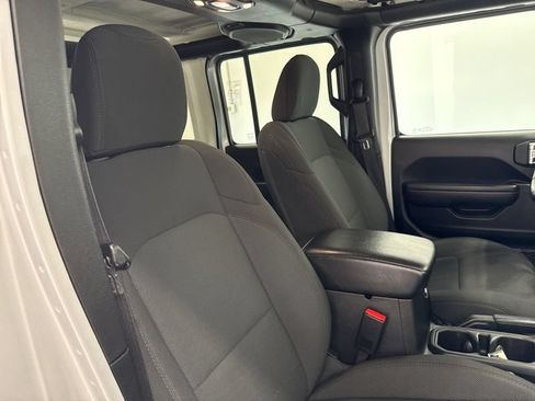 Used 2023 Jeep Wrangler Unlimited w/ Cold Weather Group AWD/4WD image 14