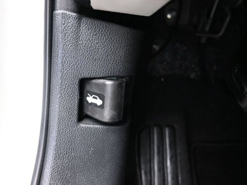 Used 2021 Nissan Altima 2.5 SV FWD image 25