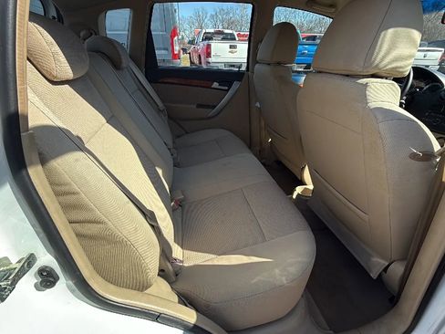 Used 2011 Chevrolet Aveo5 LT w/ Power and Convenience Package FWD image 14