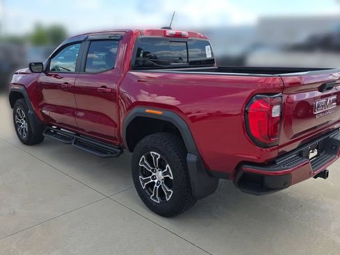 Used 2024 GMC Canyon AT4 w/ AT4 Premium Package AWD/4WD image 3