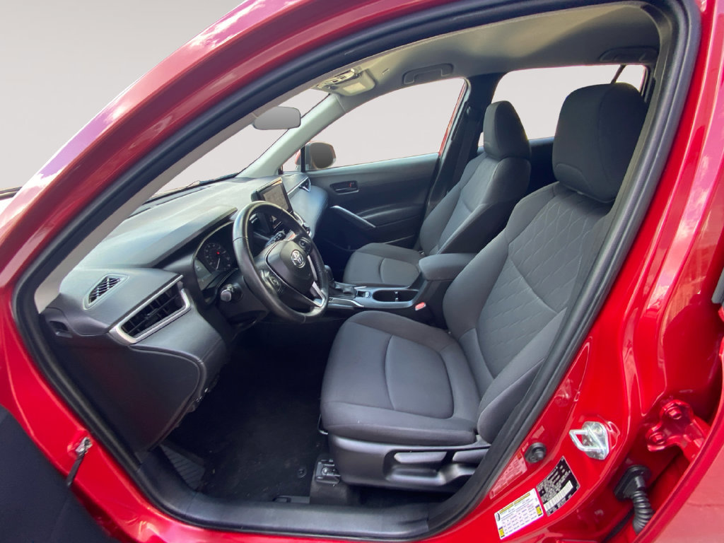 Used 2023 Toyota Corolla Cross LE AWD/4WD image 9