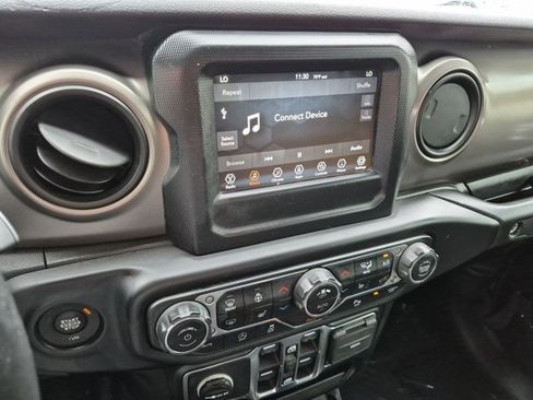 Used 2020 Jeep Gladiator Sport w/ Quick Order Package 23S AWD/4WD image 13