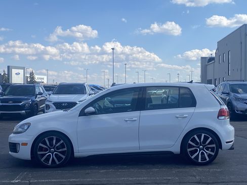 Used 2014 Volkswagen GTI Wolfsburg Edition image 4