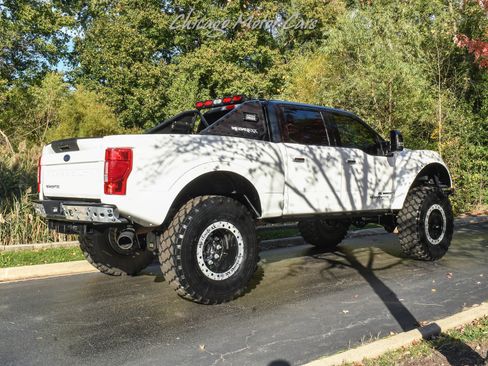 Used 2021 Ford F250 Lariat w/ Lariat Ultimate Package image 5