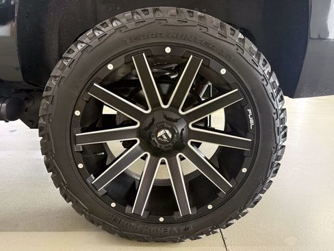 Used 2019 Chevrolet Tahoe LT AWD/4WD image 28