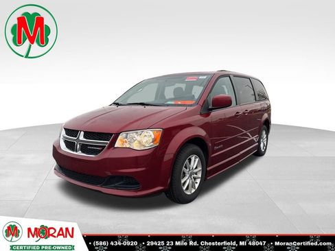 Used 2015 Dodge Grand Caravan SXT image 1