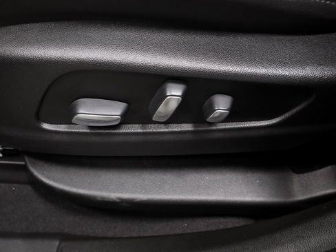 Used 2020 Cadillac XT6 Premium Luxury image 27