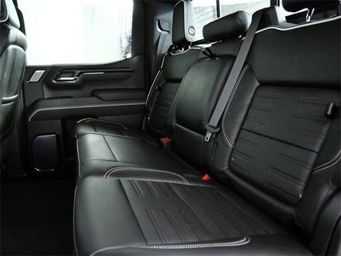 Used 2023 GMC Sierra 1500 AT4X image 16