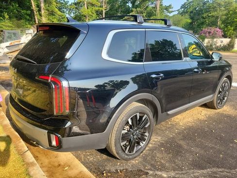 Used 2023 Kia Telluride SX FWD image 5