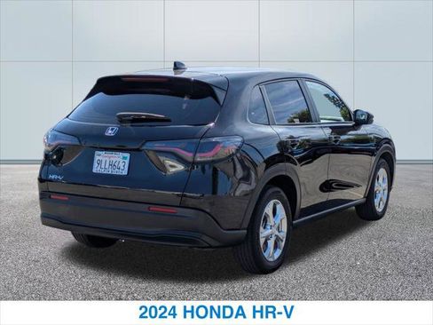 Certified 2024 Honda HR-V LX image 7