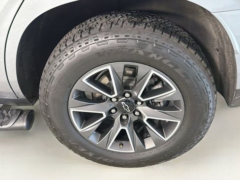 Used 2023 Chevrolet Tahoe Z71 w/ Luxury Package image 36