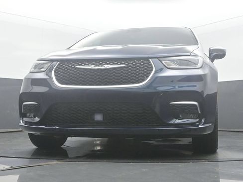 Used 2022 Chrysler Pacifica Pinnacle FWD image 47