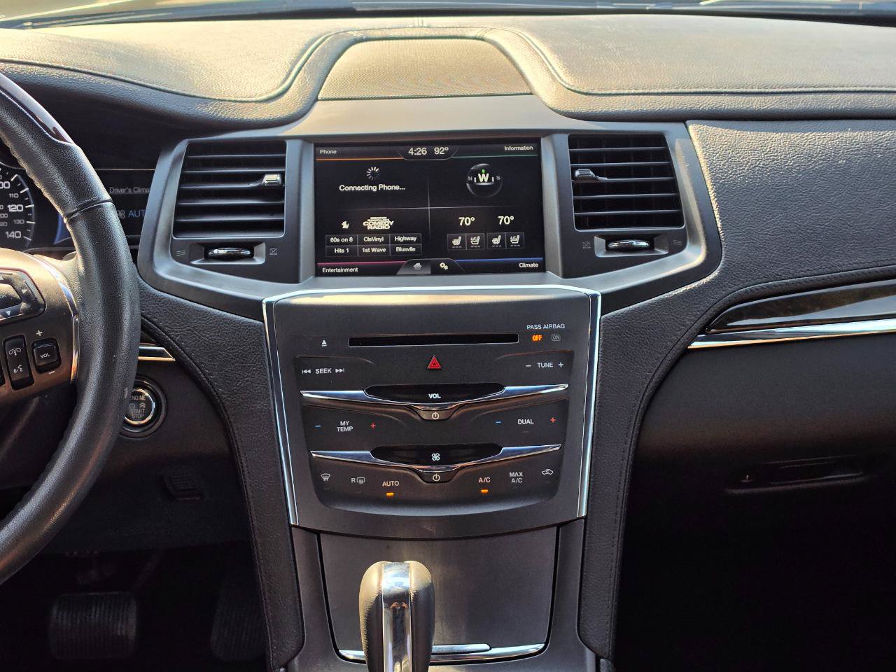 Used 2013 Lincoln MKS FWD image 20