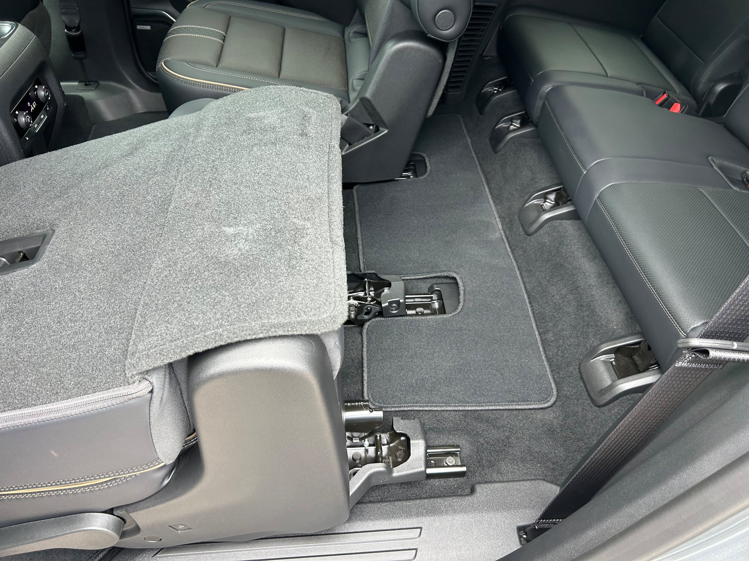 New 2026 Chevrolet Traverse High Country FWD image 33