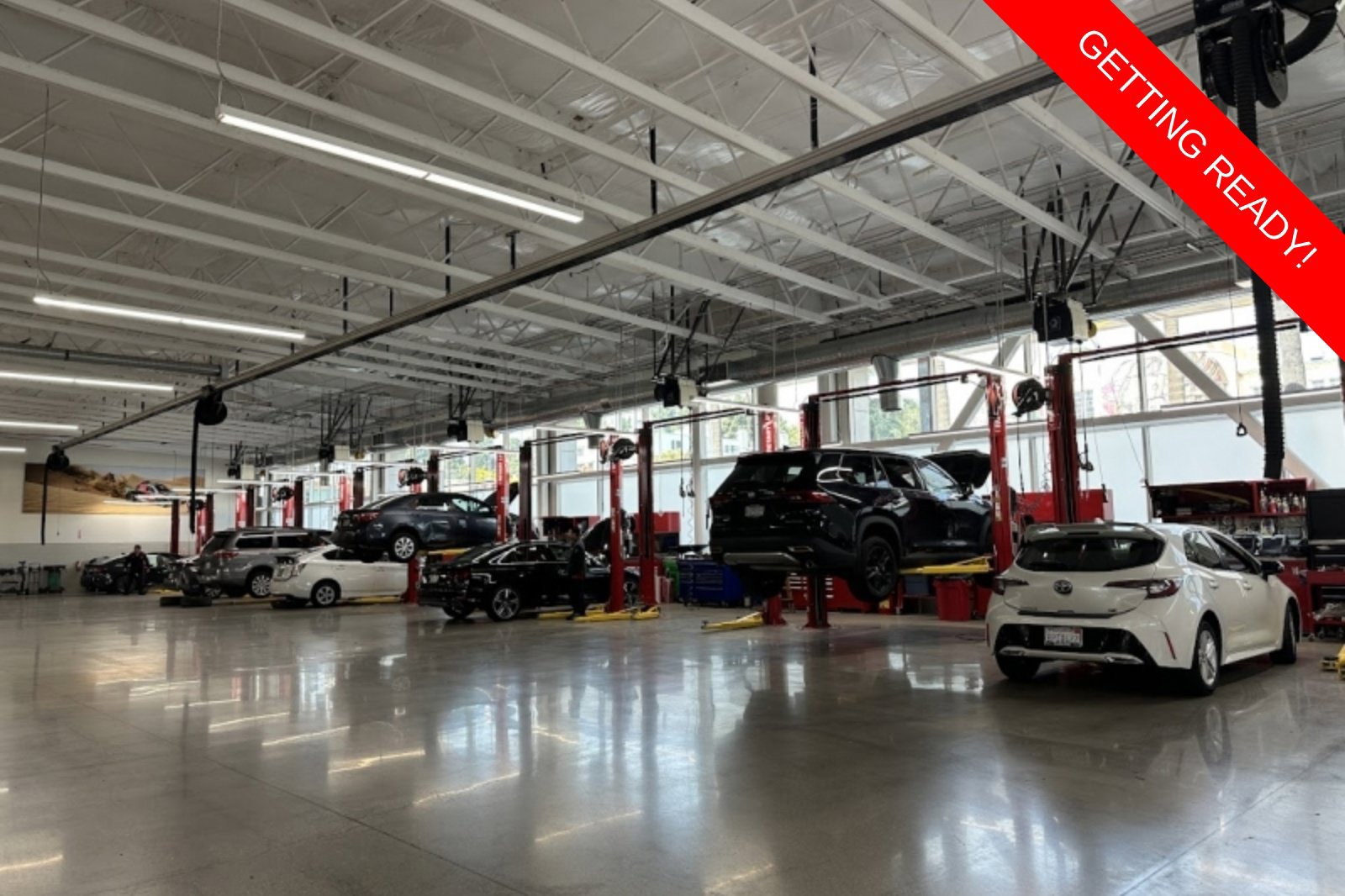 Used 2022 Toyota RAV4 XLE Premium AWD/4WD image 36