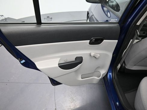 Used 2008 Hyundai Accent GLS image 22