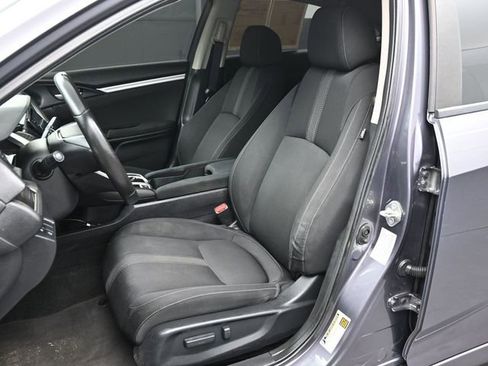 Used 2019 Honda Civic EX image 5