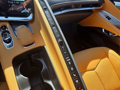 Used 2023 Chevrolet Corvette Stingray Preferred Cpe w/ Z51 Performance Package image 28