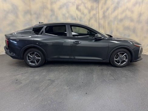 Used 2025 Kia K4 LXS image 9