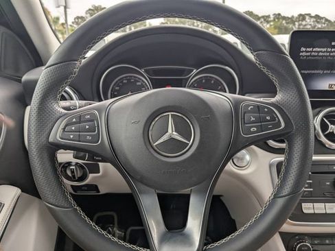 Used 2018 Mercedes-Benz GLA 250 image 27