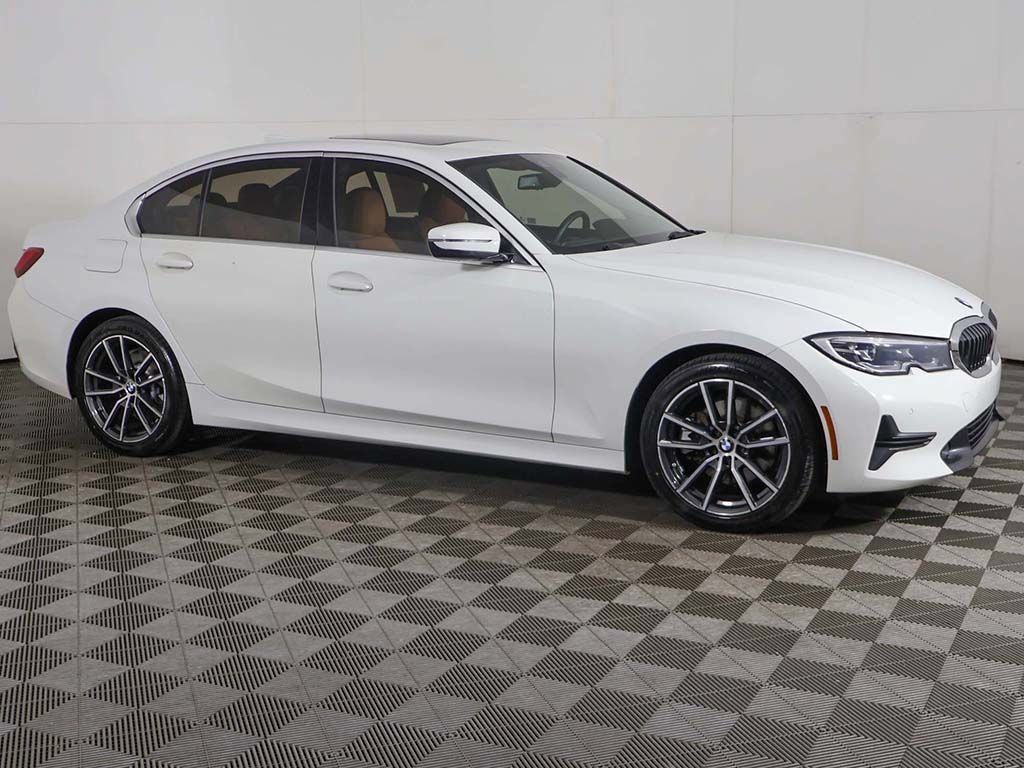 Used 2020 BMW 330i xDrive Sedan w/ Convenience Package AWD/4WD image 15