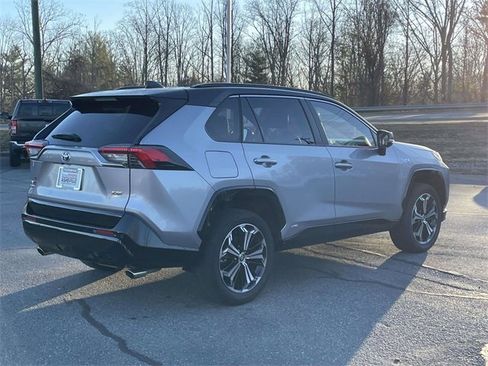 Used 2021 Toyota RAV4 XSE image 5