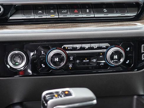 Used 2023 Chevrolet Silverado 1500 RST image 26