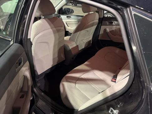 Used 2018 Hyundai Sonata SEL image 6