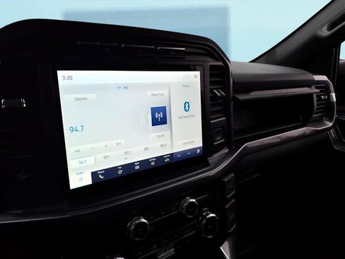 Certified 2022 Ford F150 XLT w/ Equipment Group 302A High image 28