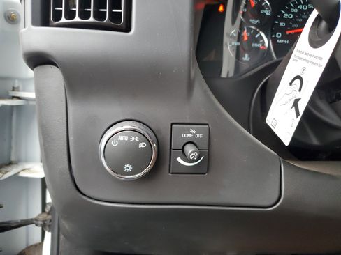 New 2025 GMC Savana 2500 w/ Driver Convenience Package image 15