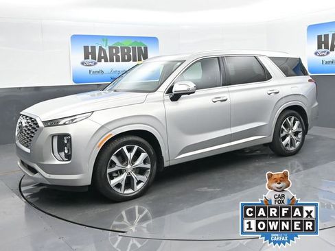 Used 2022 Hyundai Palisade Limited FWD image 1