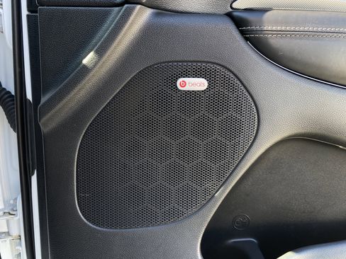 Used 2018 Dodge Durango SRT w/ Technology Group image 30