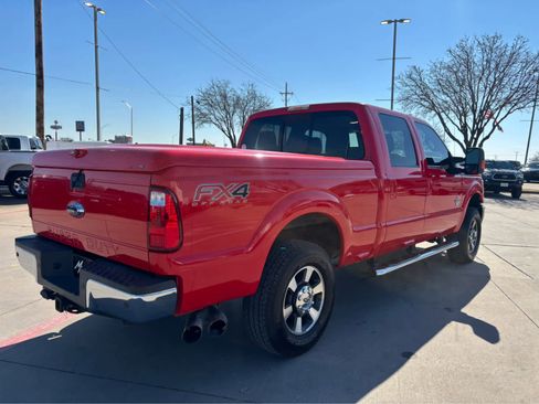 Used 2016 Ford F250 Lariat w/ Lariat Interior Package image 3