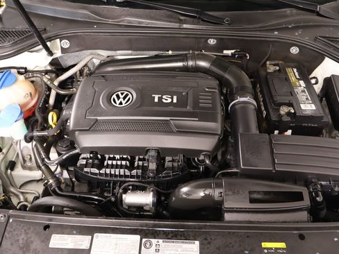 Used 2016 Volkswagen Passat 1.8T S FWD image 18