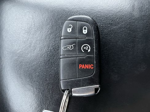 Used 2023 Dodge Durango Citadel image 36