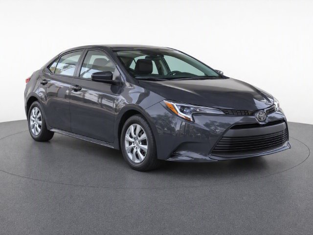 Used 2024 Toyota Corolla LE FWD image 2