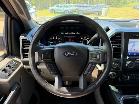 Used 2020 Ford F150 XLT w/ Equipment Group 302A Luxury AWD/4WD image 18
