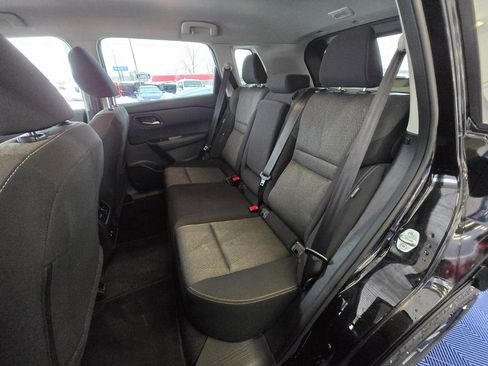 Used 2025 Nissan Rogue SV image 22