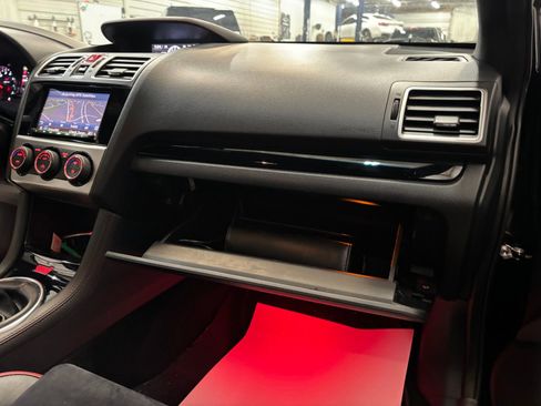 Used 2018 Subaru WRX STI image 32