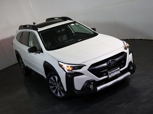 Used 2025 Subaru Outback Limited AWD/4WD image 7