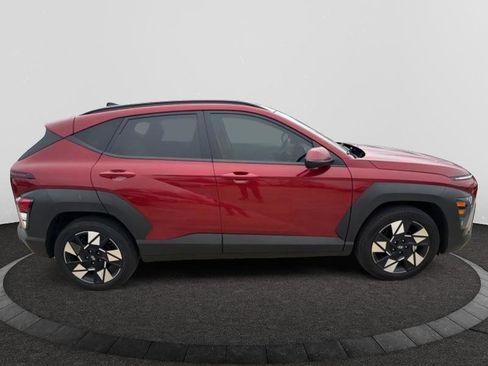 Used 2024 Hyundai Kona SEL w/ Convenience Package image 2