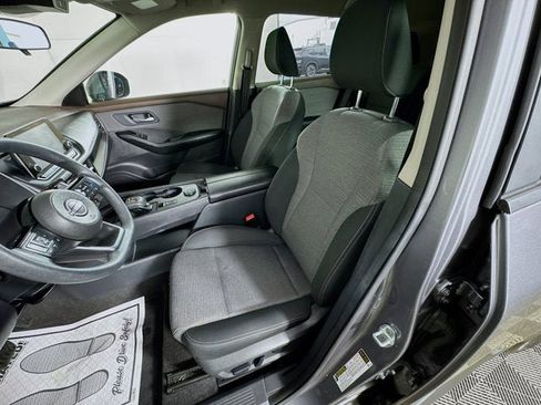 Used 2023 Nissan Rogue SV image 16